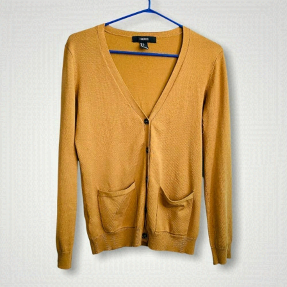 FOREVER 21 Button Cardigan